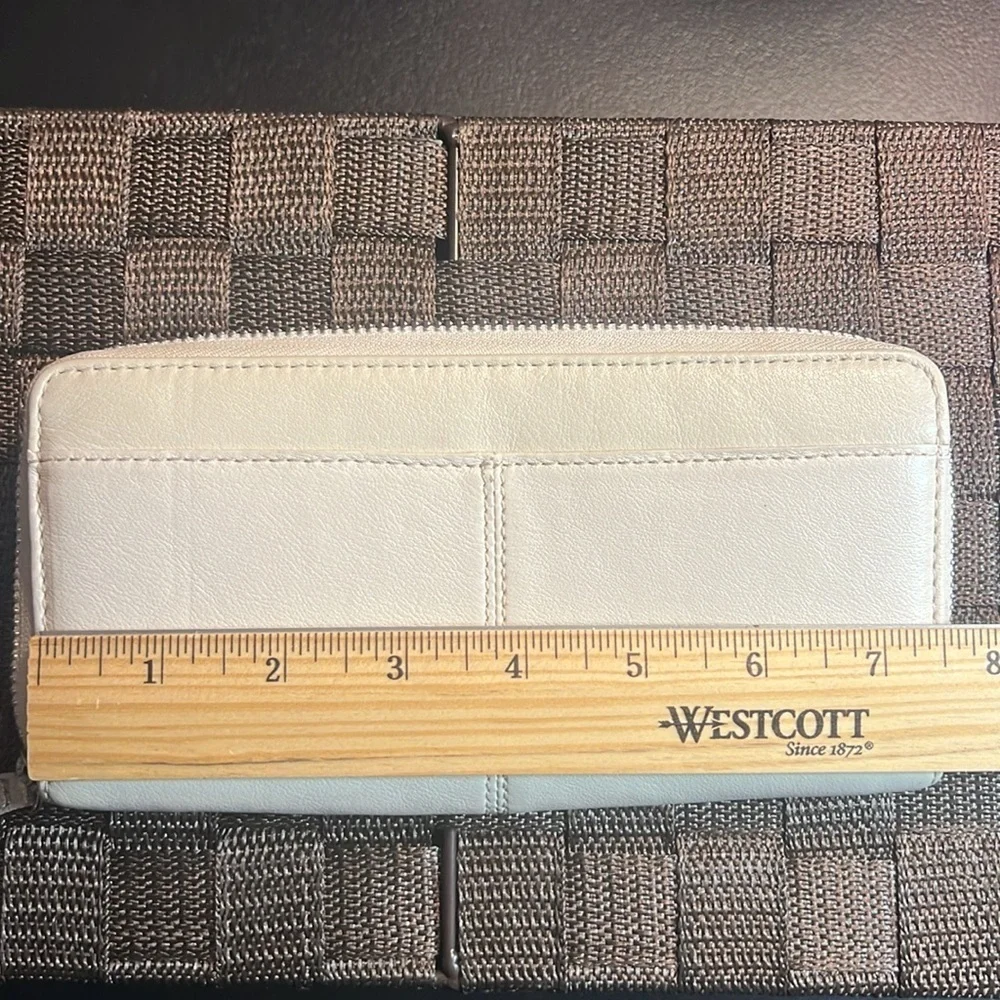 COACH CREAM PEWTER LONG WALLET PREOWNED